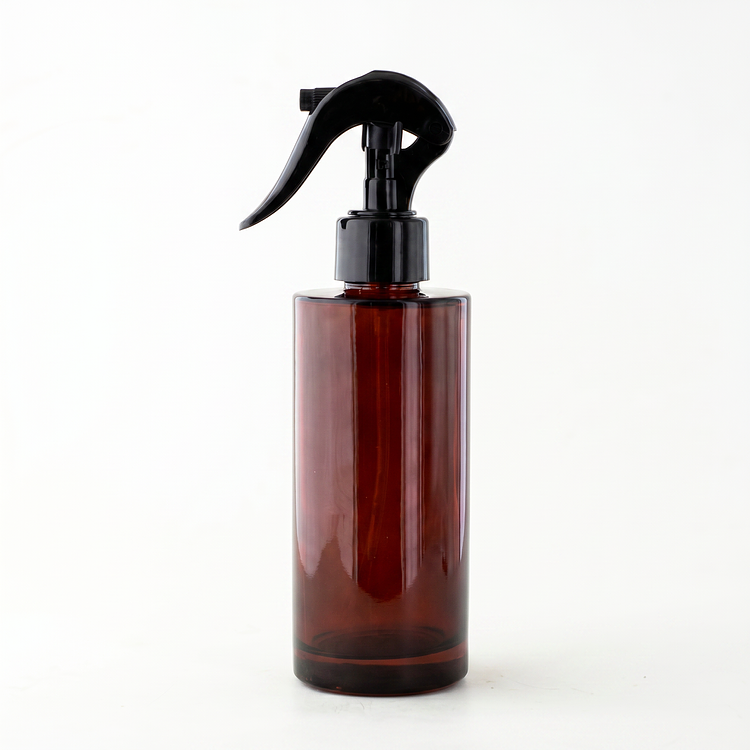 6.5 oz. Amber Round Glass Bottle with Black Fine Mist Sprayer (28-410)