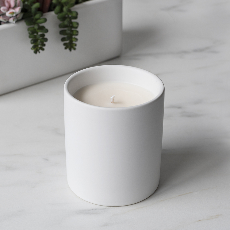 White Modern Ceramic Tumbler Candle