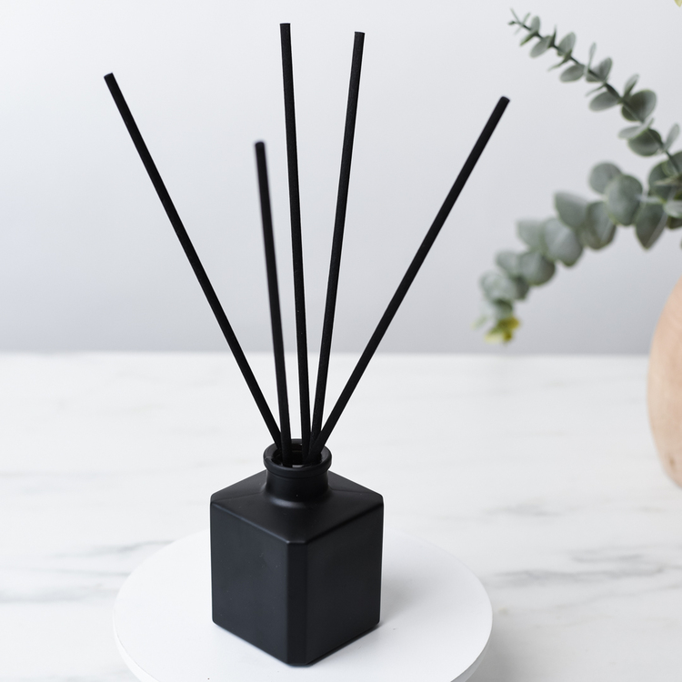 Matte Black Cube Reed Diffuser Bottle with diffuser reeds