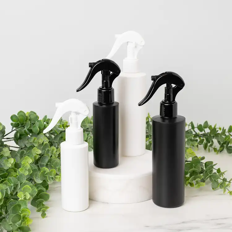 Matte White and Black HDPE Bottles with White and Black Fine Mist Sprayers (24mm-410)
