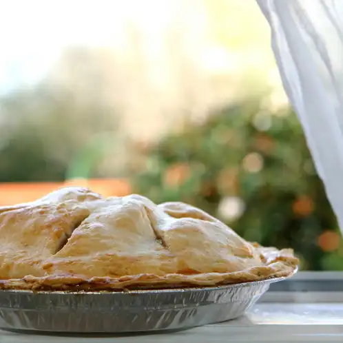 Hot Baked Apple Pie (Discontinued)