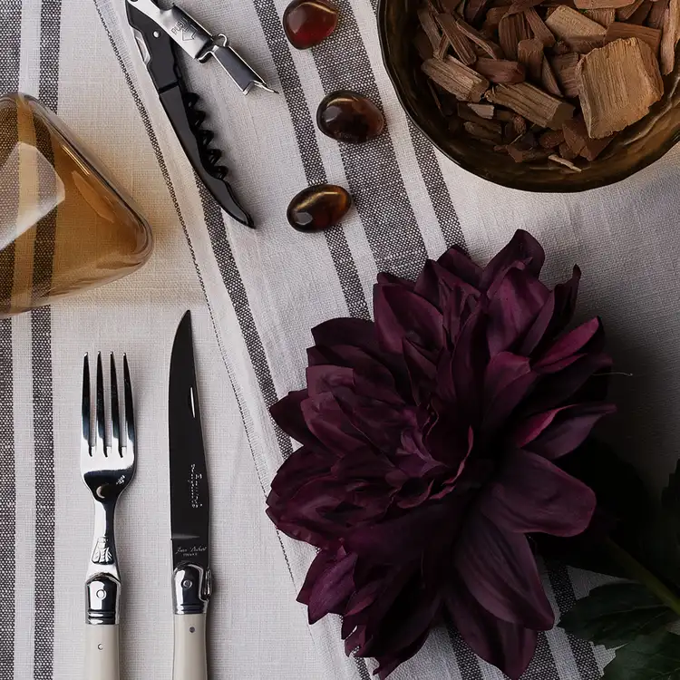 Dahlia Noir Fragrance Oil